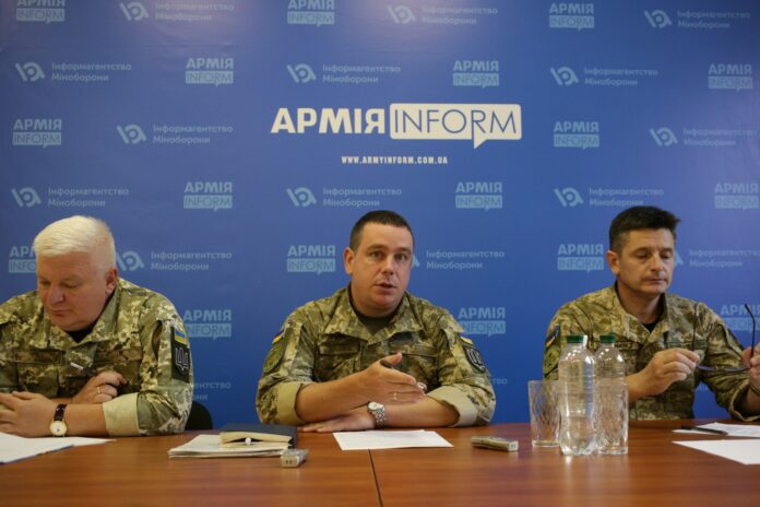 На фронт відправили сотні холодильних скринь для продуктів На фронт відправили сотні холодильних скринь для продуктів