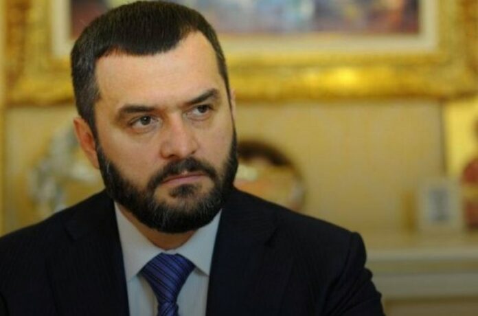 Суд заочно заарештував екс-міністра внутрішніх справ Захарченка Суд заочно заарештував екс-міністра внутрішніх справ Захарченка