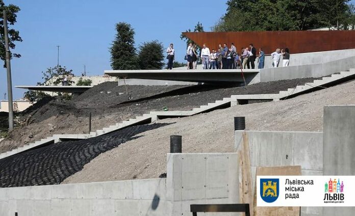 У Львові планують спрямувати додаткові кошти на будівництво Меморіалу Героїв Небесної сотні У Львові планують спрямувати додаткові кошти на будівництво Меморіалу Героїв Небесної сотні