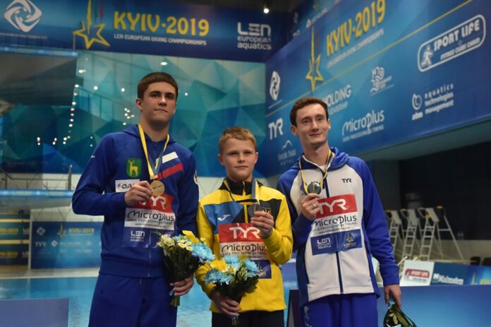 13-річний українець став наймолодшим в історії чемпіоном Європи у стрибках у воду 13-річний українець став наймолодшим в історії чемпіоном Європи у стрибках у воду