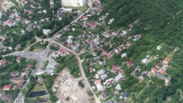 Львів’яни збирають підписи до петиції про ремонт доріг у Шевченківському районі Львів’яни збирають підписи до петиції про ремонт доріг у Шевченківському районі