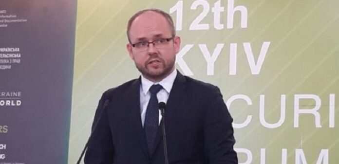 Польща застерігає країни Європейського Союзу від зближення з Росією Польща застерігає країни Європейського Союзу від зближення з Росією