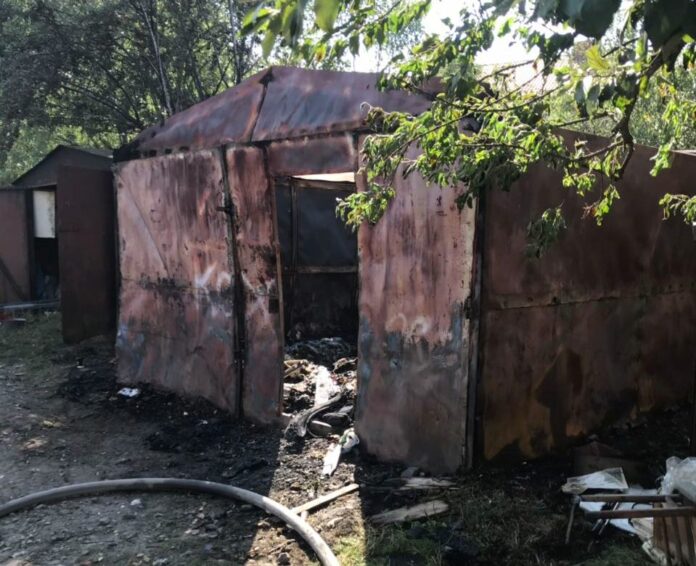 У Львові згорів гараж У Львові згорів гараж