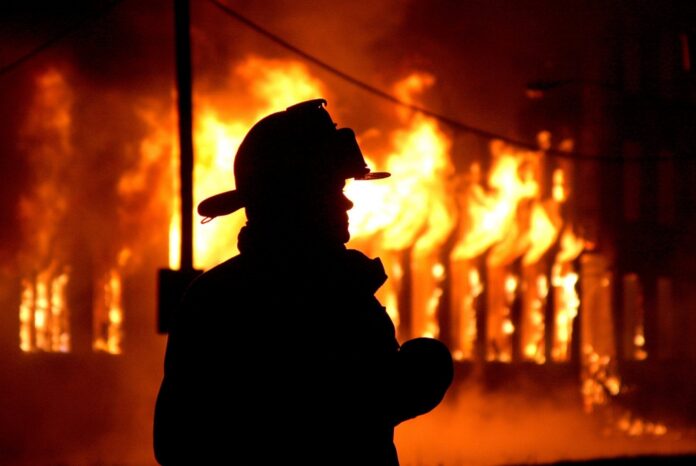 На Львівщині після пожежі у будинку виявили тіло чоловіка На Львівщині після пожежі у будинку виявили тіло чоловіка
