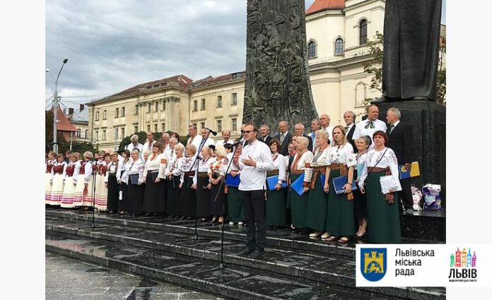 У Львові вшанували 75-ті роковини початку депортації українців з етнічних земель У Львові вшанували 75-ті роковини початку депортації українців з етнічних земель