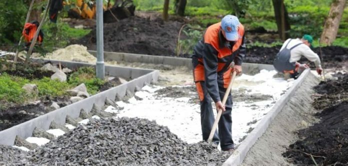 У Львові цього року склали 2,4 тис. вимог щодо порушень правил благоустрою У Львові цього року склали 2,4 тис. вимог щодо порушень правил благоустрою