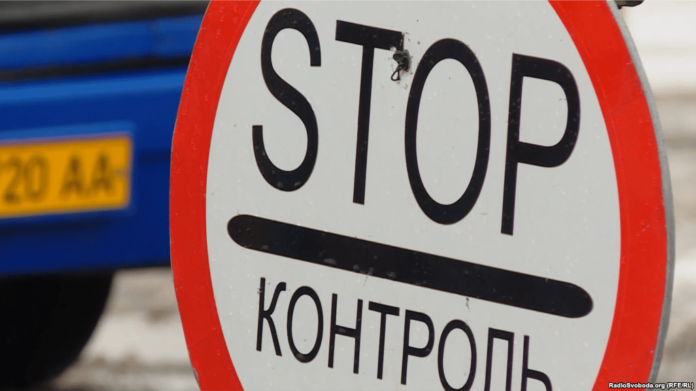 Львів’янин намагався ввезти в Україну контрабандних смартфонів на 500 тисяч гривень (фото) Львів’янин намагався ввезти в Україну контрабандних смартфонів на 500 тисяч гривень (фото)