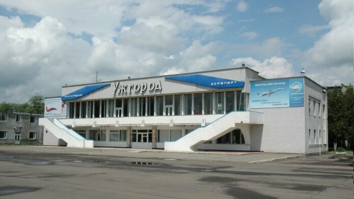 Україна та Словаччина планують пришвидшити розблокування роботи аеропорту Ужгорода Україна та Словаччина планують пришвидшити розблокування роботи аеропорту Ужгорода