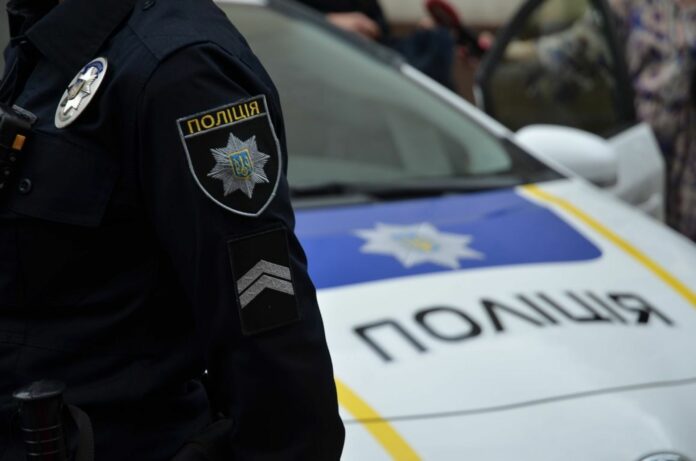 Львівські патрульні врятували туриста, що заснув на сьомому поверсі готелю Львівські патрульні врятували туриста, що заснув на сьомому поверсі готелю