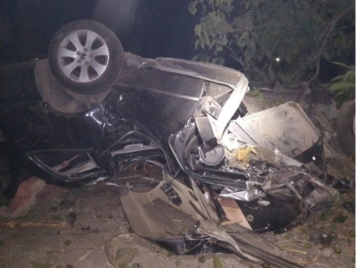 На Львівщині «Шкода» злетіла в кювет, пасажирка авто загинула на місці На Львівщині «Шкода» злетіла в кювет, пасажирка авто загинула на місці