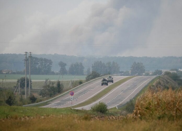 На складах Міноборони в Калинівці пролунали вибухи На складах Міноборони в Калинівці пролунали вибухи