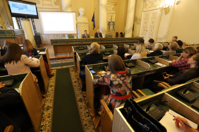 У Львівській облраді навчатимуть писати проекти місцевих ініціатив У Львівській облраді навчатимуть писати проекти місцевих ініціатив
