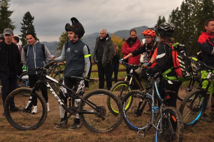 У карпатському селищі Славське відкрили нову MTB велотрасу (фото) У карпатському селищі Славське відкрили нову MTB велотрасу (фото)