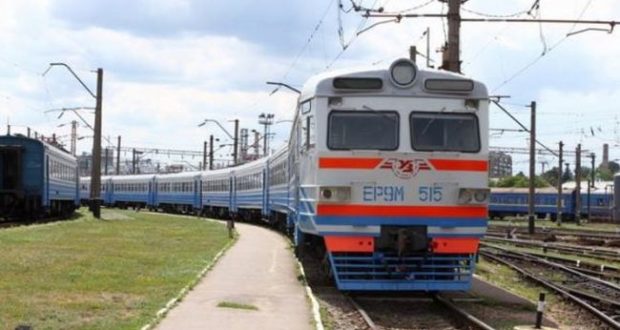 Укрзалізниця призначила 12 додаткових поїздів на період осінніх канікул