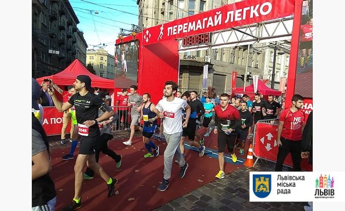 У Львові відбувся масштабний «Нова Пошта Напівмарафон» У Львові відбувся масштабний «Нова Пошта Напівмарафон»