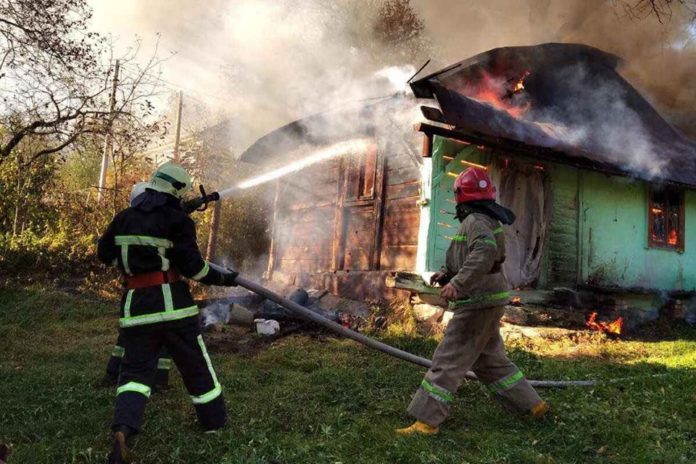 На Львівщині згорів житловий будинок (фото) На Львівщині згорів житловий будинок (фото)