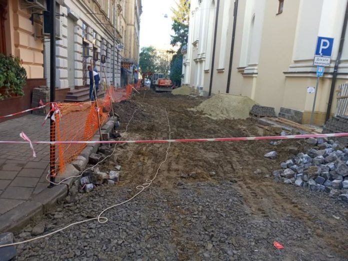 До кінця року у центрі Львова відремонтують вулицю Корнякта До кінця року у центрі Львова відремонтують вулицю Корнякта