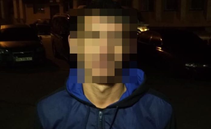У Львові патрульні виявили злочинця, який перебував у розшуку У Львові патрульні виявили злочинця, який перебував у розшуку