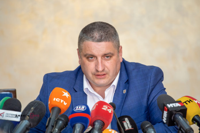Авіакатастрофа над Львовом: причина не у нестачі пального і перевантаженні літака Авіакатастрофа над Львовом: причина не у нестачі пального і перевантаженні літака