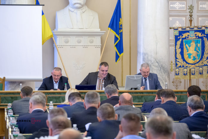 Львівська облрада звернулась до вищих органів влади через формування територій громад