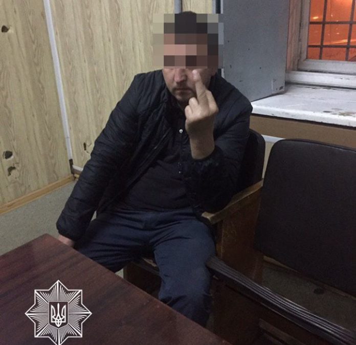 Небайдужий львів’янин не пустив п’яного водія на вулиці міста Небайдужий львів’янин не пустив п’яного водія на вулиці міста