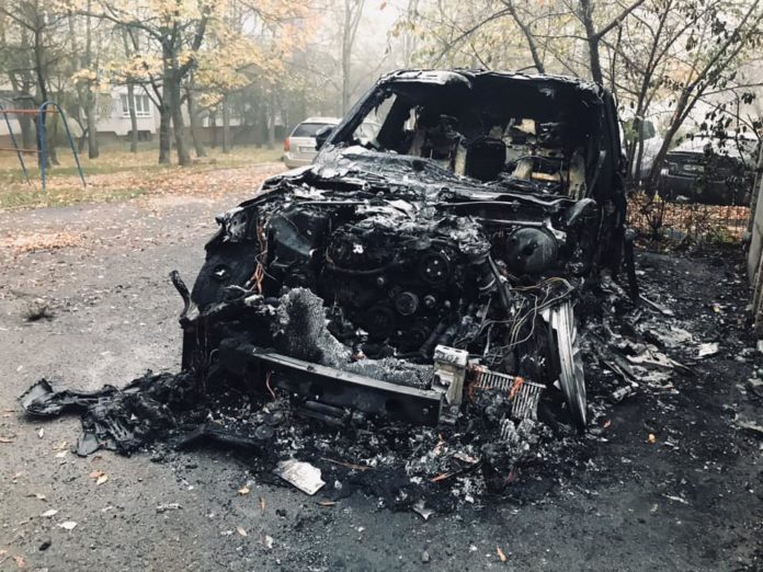 Вночі у Львові вибухнув Рендж Ровер Вночі у Львові вибухнув Рендж Ровер