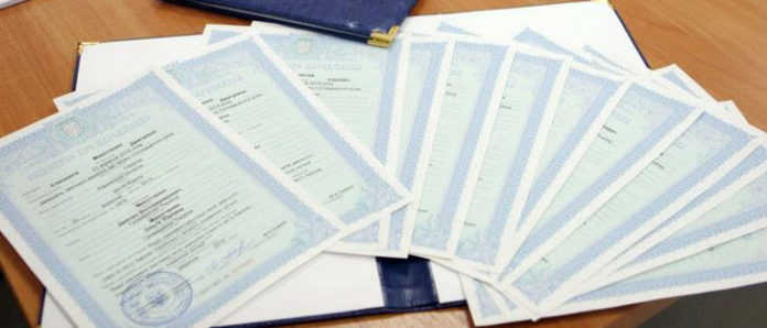 Україна визнаватиме свідоцтва ОРДЛО про смерть і народження, – постанова Кабміну Україна визнаватиме свідоцтва ОРДЛО про смерть і народження, – постанова Кабміну