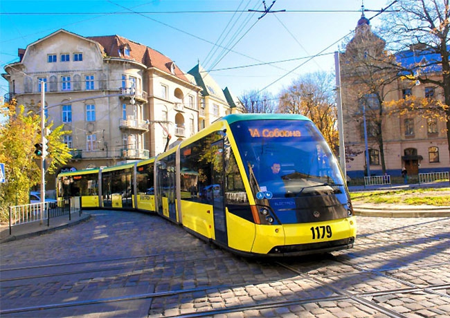У трамваях Львова встановлюють камери через поранення пасажира