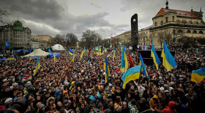 Як Львів відзначає День Гідності та Свободи: програма заходів Як Львів відзначає День Гідності та Свободи: програма заходів