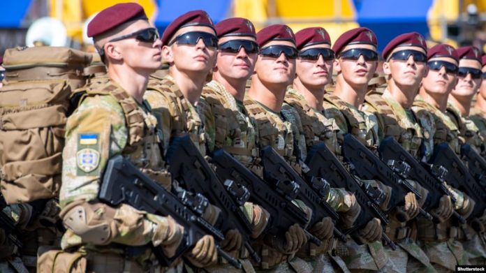 Міноборони зобовʼяже військових знати англійську мову, щоб обіймати певні посади Міноборони зобовʼяже військових знати англійську мову, щоб обіймати певні посади
