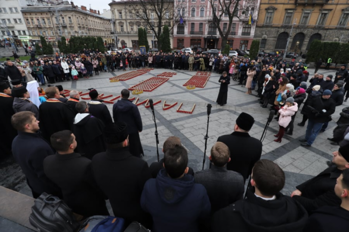 У Львові вшанували жертв голодоморів У Львові вшанували жертв голодоморів