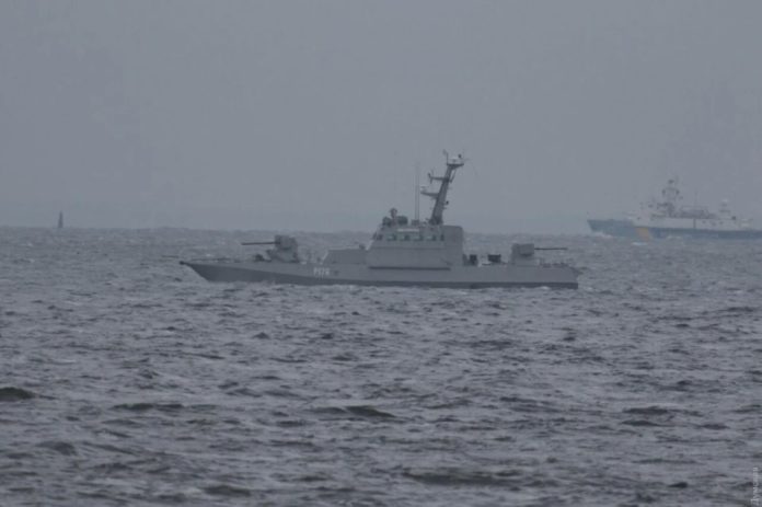 До Очакова прибули кораблі, захоплені в Керченській протоці (відео) До Очакова прибули кораблі, захоплені в Керченській протоці (відео)