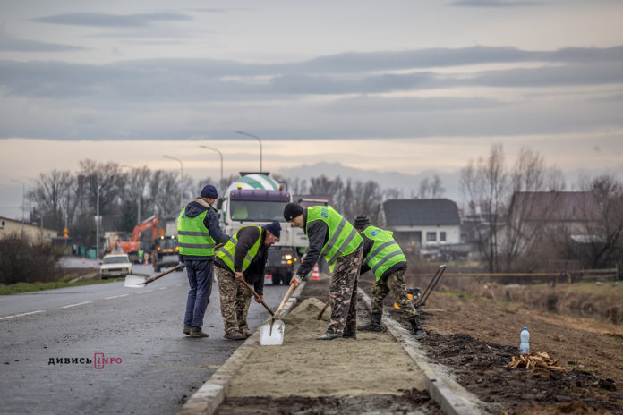 Львів-Пустомити-Меденичі: як виглядатиме альтернатива Київ-Чоп за 1,1 мільярда гривень (фото) Львів-Пустомити-Меденичі: як виглядатиме альтернатива Київ-Чоп за 1,1 мільярда гривень (фото)