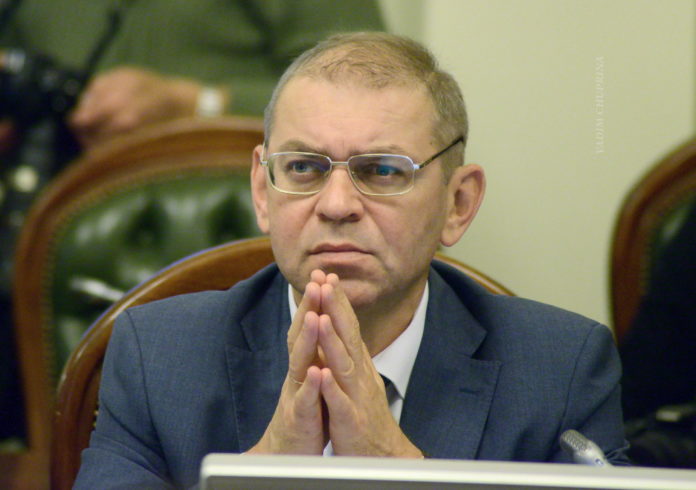 Суд продовжив на два місяці арешт Пашинського Суд продовжив на два місяці арешт Пашинського