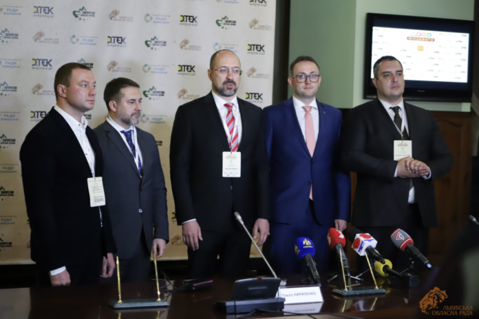 Львівщина, Луганщина, Івано-Франківщина і Донеччина підписали меморандум про співпрацю Львівщина, Луганщина, Івано-Франківщина і Донеччина підписали меморандум про співпрацю