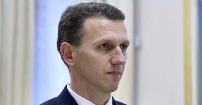 «Трубу прорвало»: оприлюднено чергову порцію розмов з кабінету керівника ДБР «Трубу прорвало»: оприлюднено чергову порцію розмов з кабінету керівника ДБР