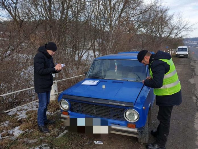 На Львівщині двоє неповнолітніх вкрали авто На Львівщині двоє неповнолітніх вкрали авто