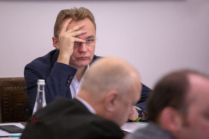 Садовий не знає, коли виконком підніме вартість проїзду в електротранспорті Садовий не знає, коли виконком підніме вартість проїзду в електротранспорті