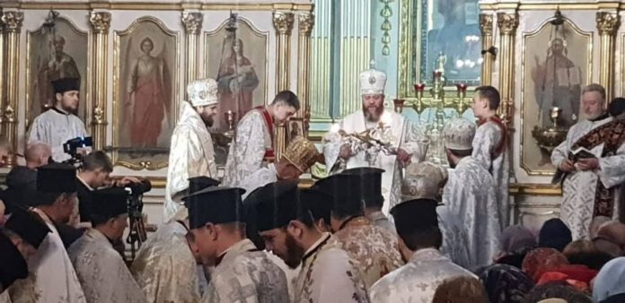 У Луцьку ПЦУ вперше відсвяткувала Різдво за новим календарем У Луцьку ПЦУ вперше відсвяткувала Різдво за новим календарем