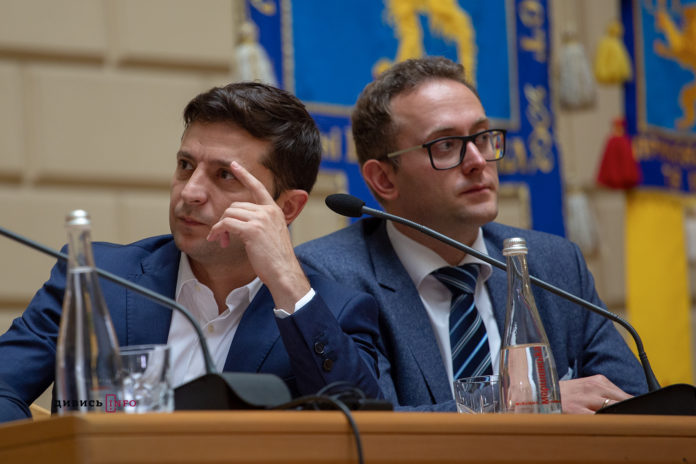 Зеленський пропонує новий формат переговорів про повернення Криму — за участі США Зеленський пропонує новий формат переговорів про повернення Криму — за участі США