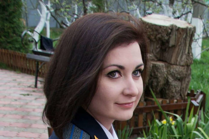 Львівська прокуратура обіцяє перевірку в поліції після «касетного скандалу» Львівська прокуратура обіцяє перевірку в поліції після «касетного скандалу»