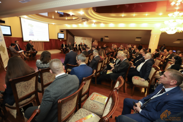 «Змінимо країну разом»: до співпраці між Львівщиною і Луганщиною готові долучитися Івано-Франківщина та Донеччина «Змінимо країну разом»: до співпраці між Львівщиною і Луганщиною готові долучитися Івано-Франківщина та Донеччина