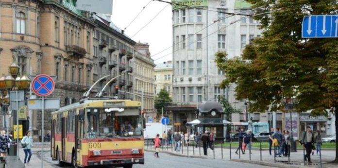 У Львові переносять кінцеву зупинку тролейбуса №33 У Львові переносять кінцеву зупинку тролейбуса №33