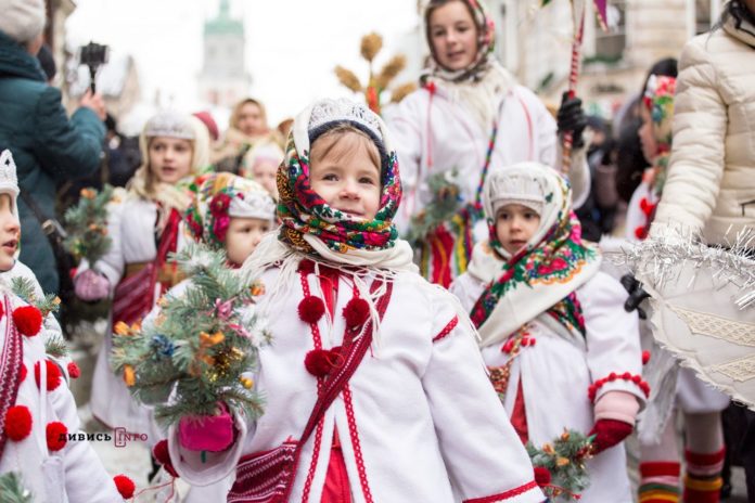 Як святкують Святвечір у різних куточках Західної України Як святкують Святвечір у різних куточках Західної України
