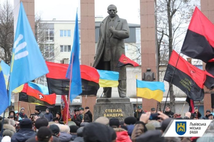 У Львові вшанували пам’ять голови Проводу ОУН Степана Бандери (фото) У Львові вшанували пам’ять голови Проводу ОУН Степана Бандери (фото)