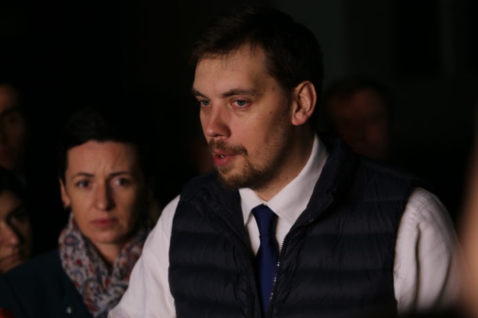Уряд обіцяє підтримувати сім’ї, які опинились в складних життєвих умовах Уряд обіцяє підтримувати сім’ї, які опинились в складних життєвих умовах