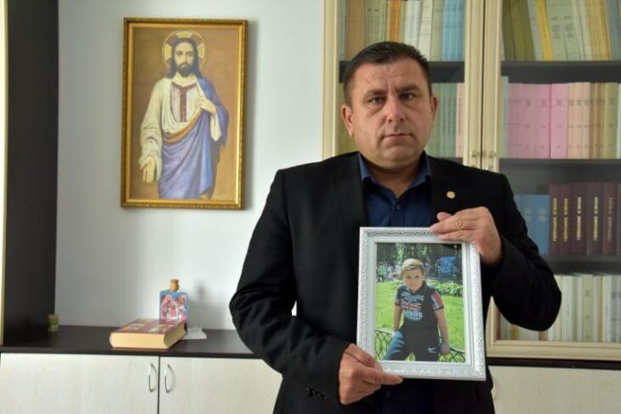 Жидачівського хірурга, підозрюваного у смерті дитини, вкотре відсторонили від посади Жидачівського хірурга, підозрюваного у смерті дитини, вкотре відсторонили від посади