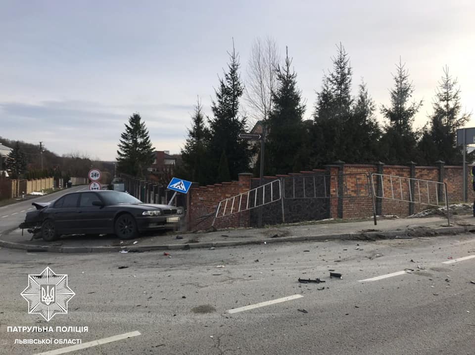 На Львівщині водій 5 хвилин після штрафу потрапив у ДТП - 2