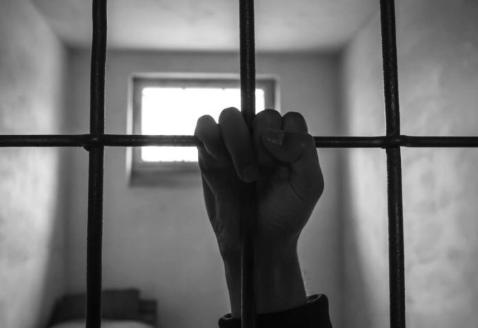Військовий з Львівщини, який вбив колегу по службі, отримав 5 років тюрми Військовий з Львівщини, який вбив колегу по службі, отримав 5 років тюрми