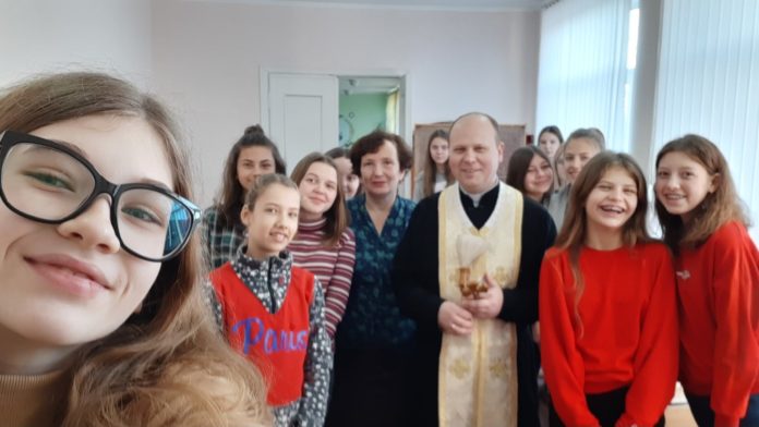 Діджиталізація у Церкві: священик з Тернопільщини з’ясував, як навернути вірян за допомогою Instagram Діджиталізація у Церкві: священик з Тернопільщини з’ясував, як навернути вірян за допомогою Instagram